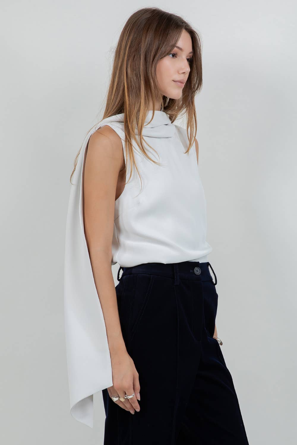 ELEGANCE SCARF ATTACHED SOFT WOVEN SLEEVELESS BLOUSE - STONE