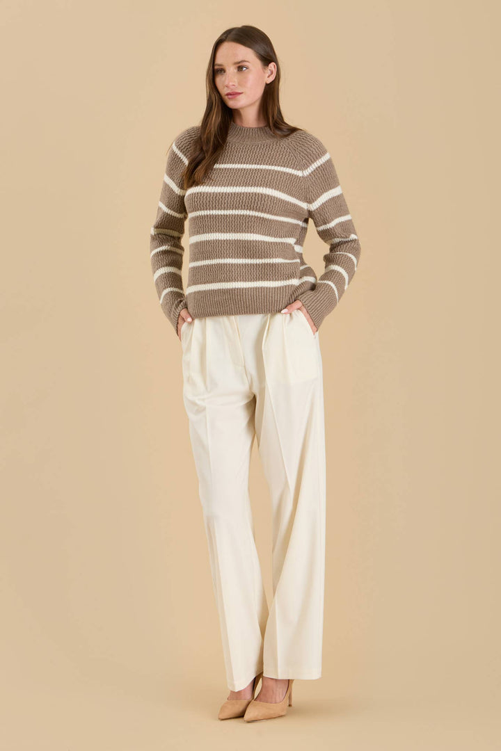 Sarai High waist pleated wide leg pants.