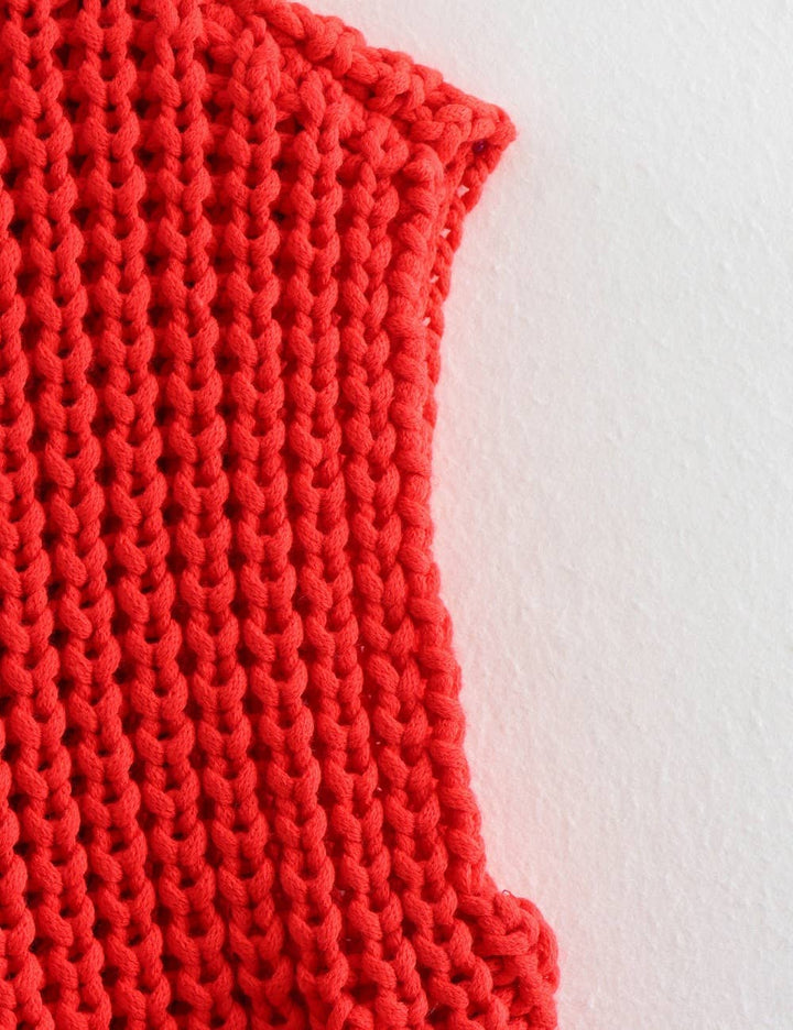 Maty Solid Color Crew Neck Crop Sweater Vest SKT621