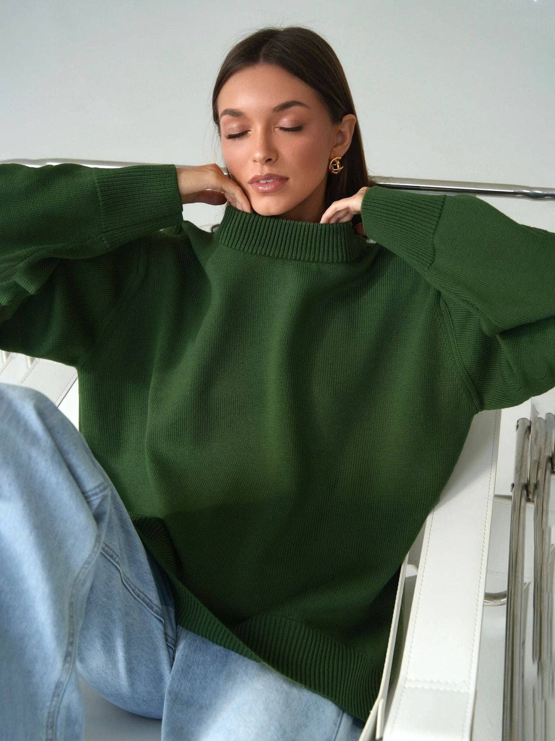 Lowkey Round Neck Long Sleeves Casual Swearter