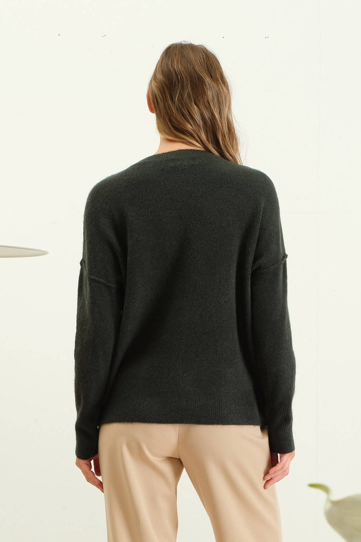 IRIS BLACK FRONT SEAM KNIT SWEATER