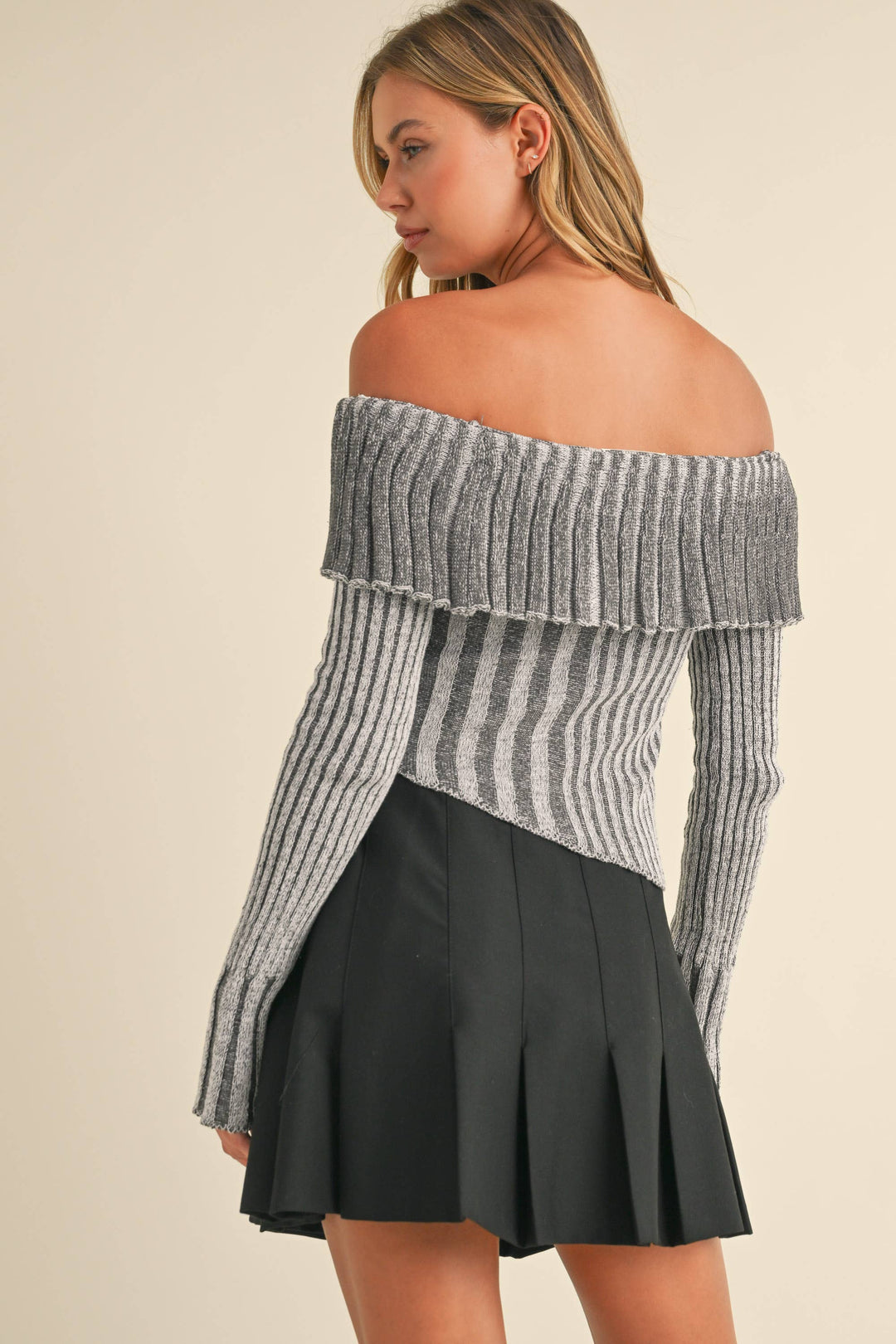 OFF SHOULDER LONG SLEEVE ASYMMETRICAL TOP - Knit sweaters