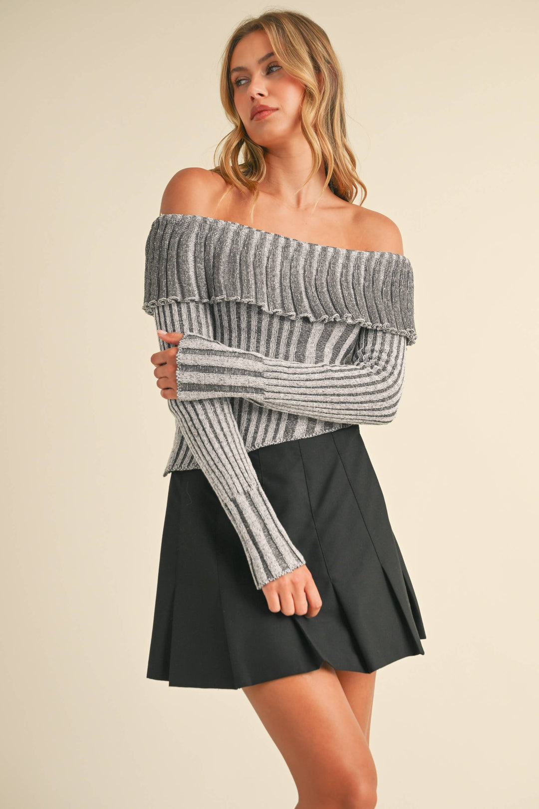 OFF SHOULDER LONG SLEEVE ASYMMETRICAL TOP - Knit sweaters