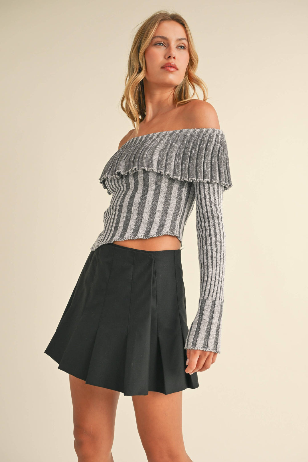 OFF SHOULDER LONG SLEEVE ASYMMETRICAL TOP - Knit sweaters