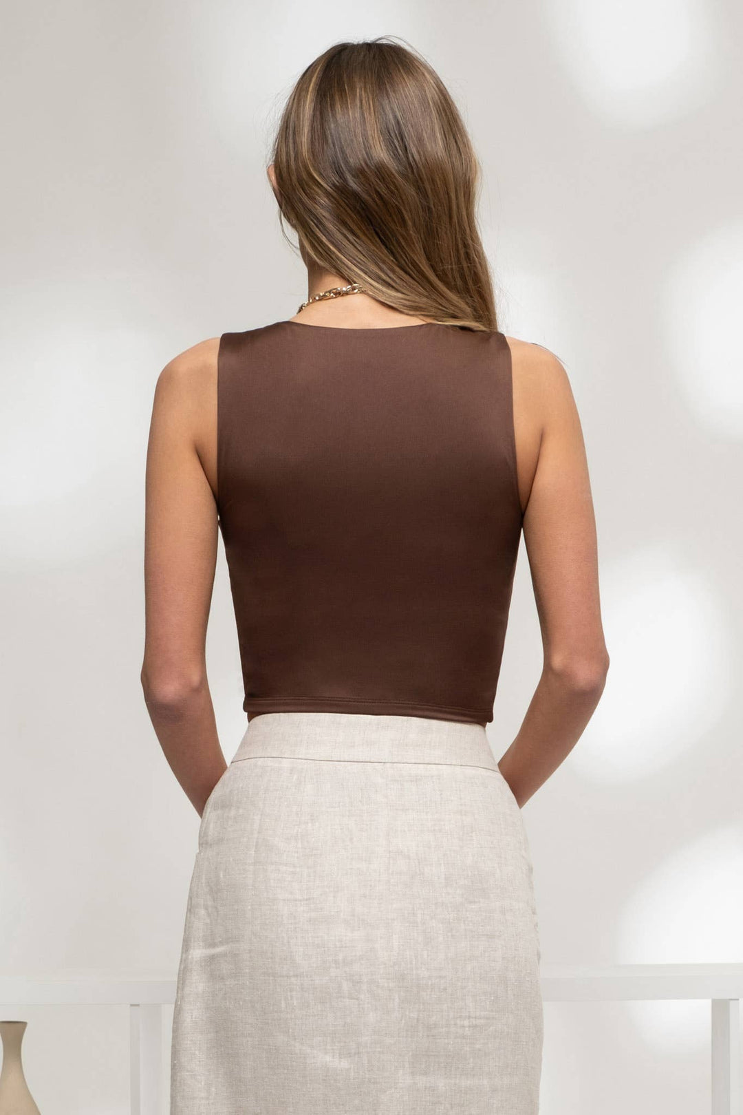 PAMELA BROWN BASIC SOLID CROPPED TANK TOP - BASICS