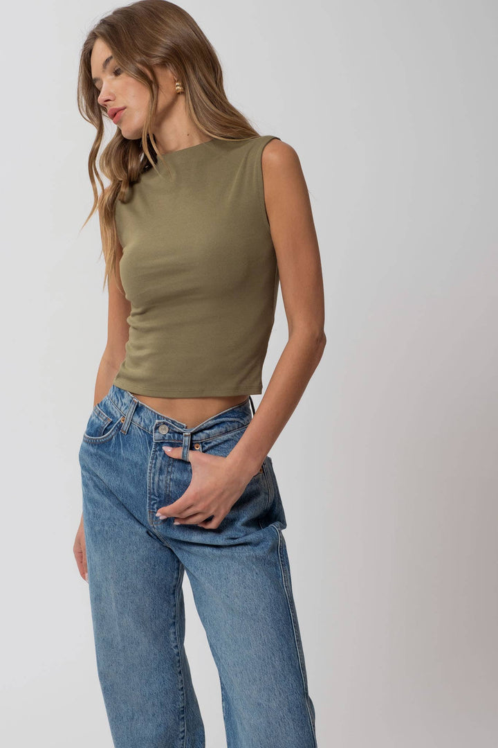 TAMI MOCK NECK SLEEVELESS CROPPED KNIT TOP - OLIVE / S - Tops