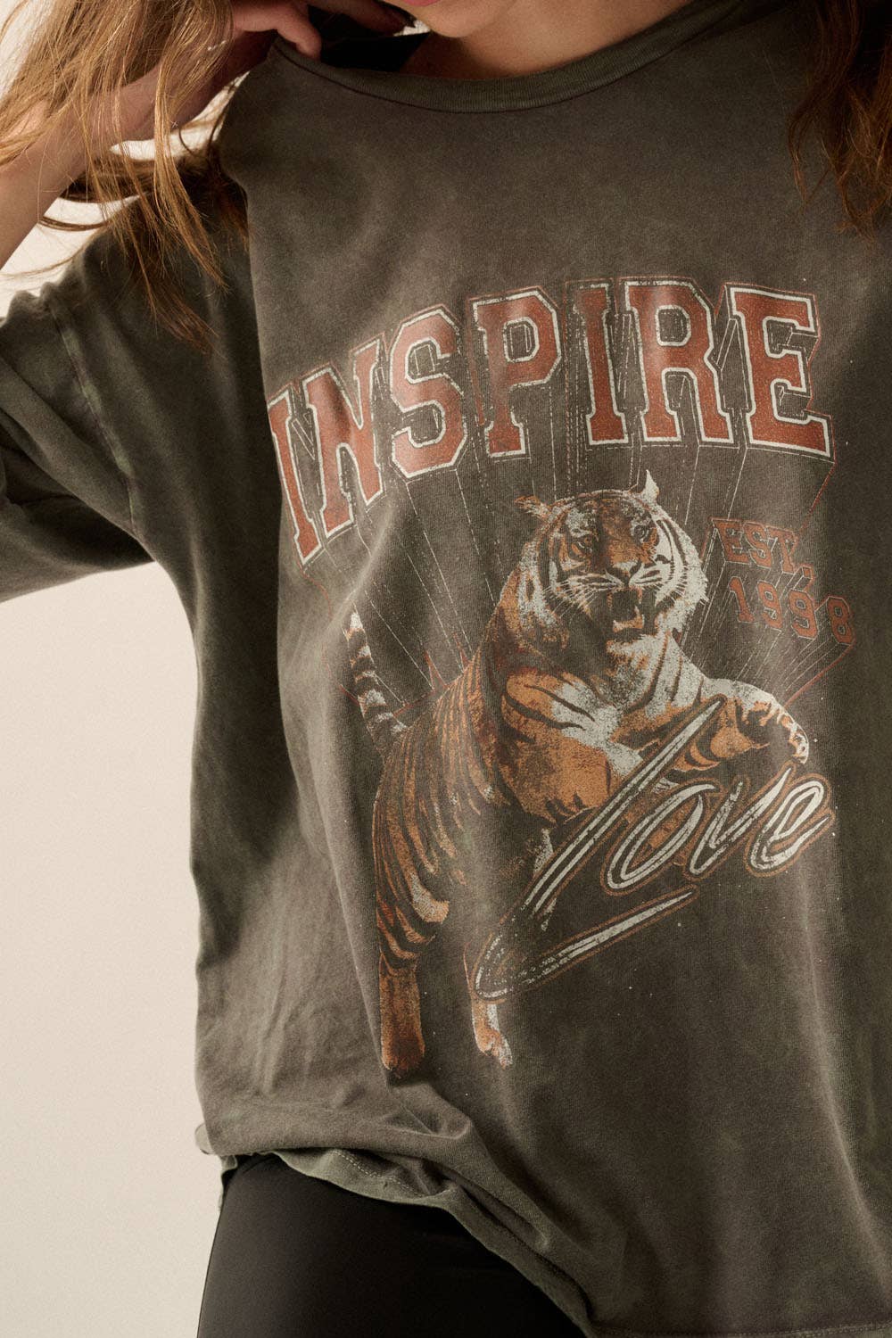 Tiger Vintage-Wash Oversize Graphic Tee - Small - T-shirts